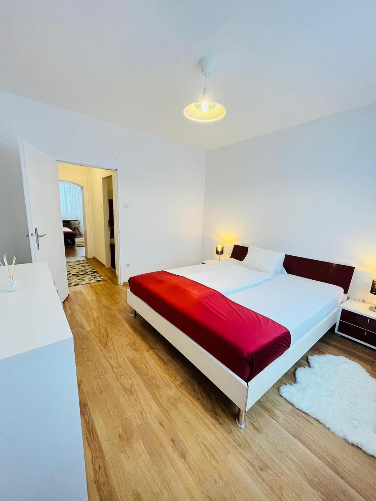 Magnifique Appartment Linz Exterior photo